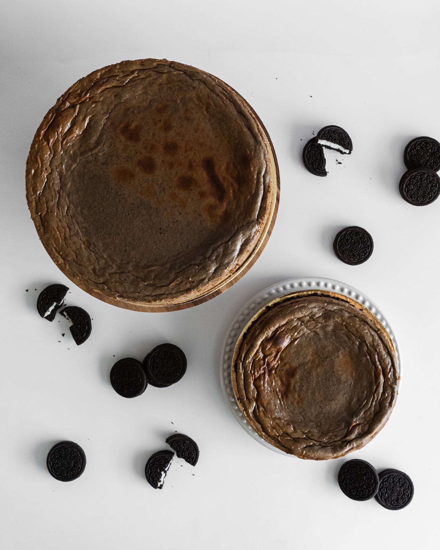 Tartas de queso y oreo tamaños grande y pequeño